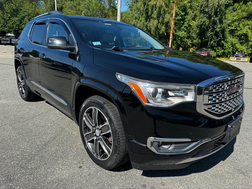 2017 GMC Acadia Image 6