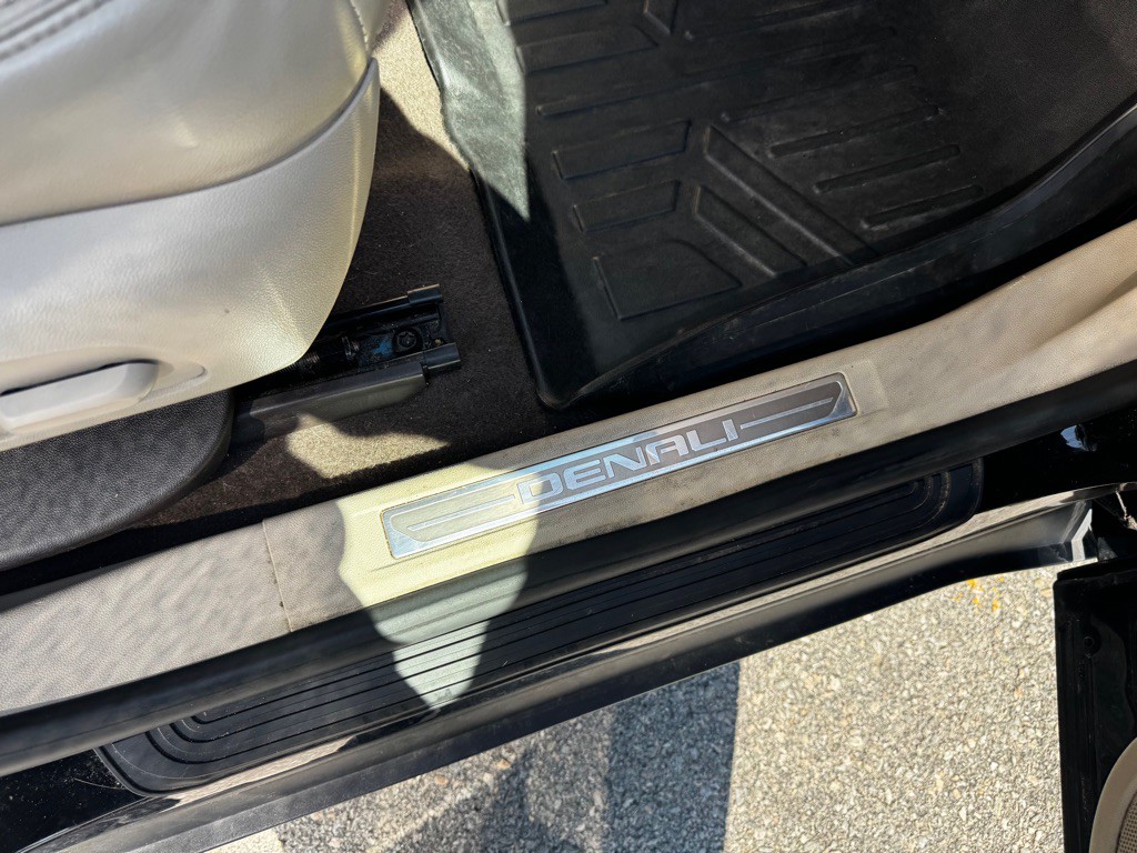 2017 GMC Acadia Image 26