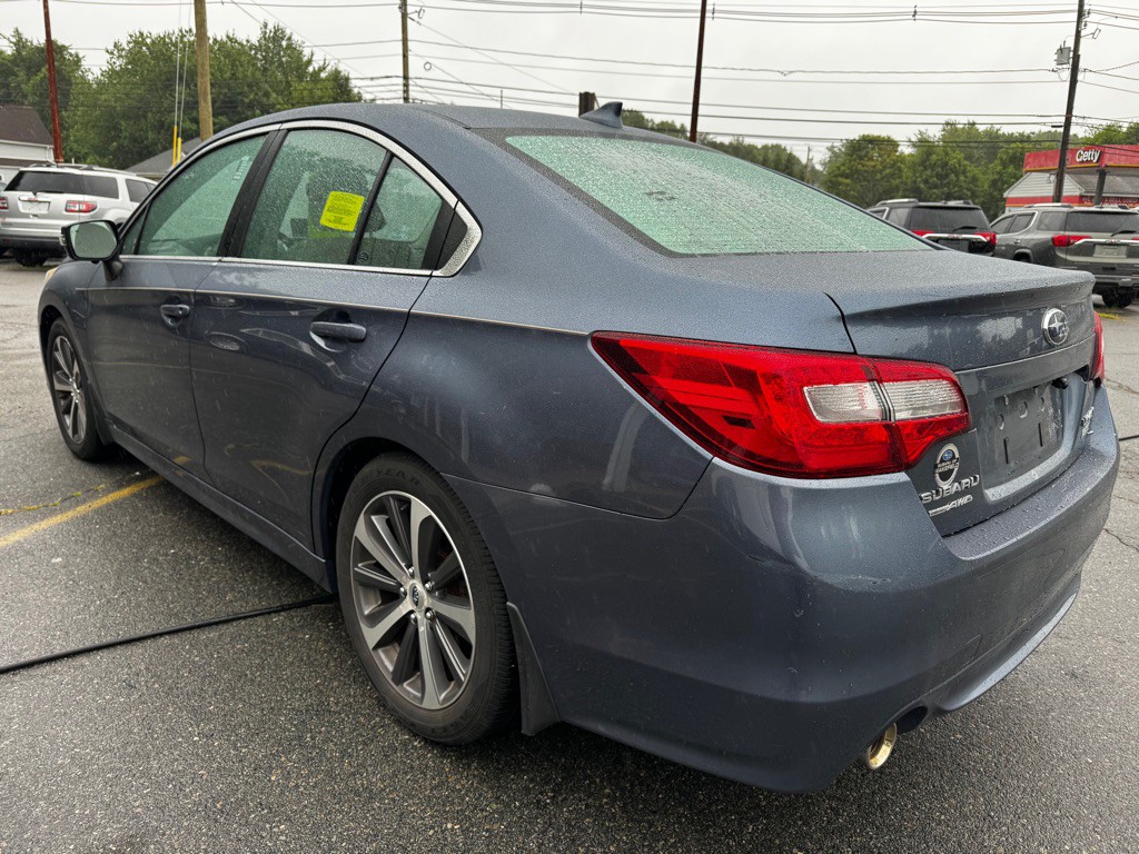 2016 Subaru Legacy Image 3