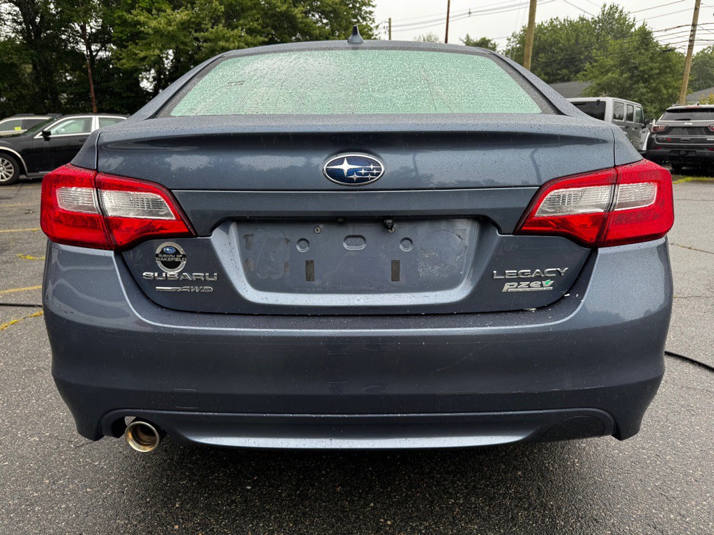 2016 Subaru Legacy Image 5