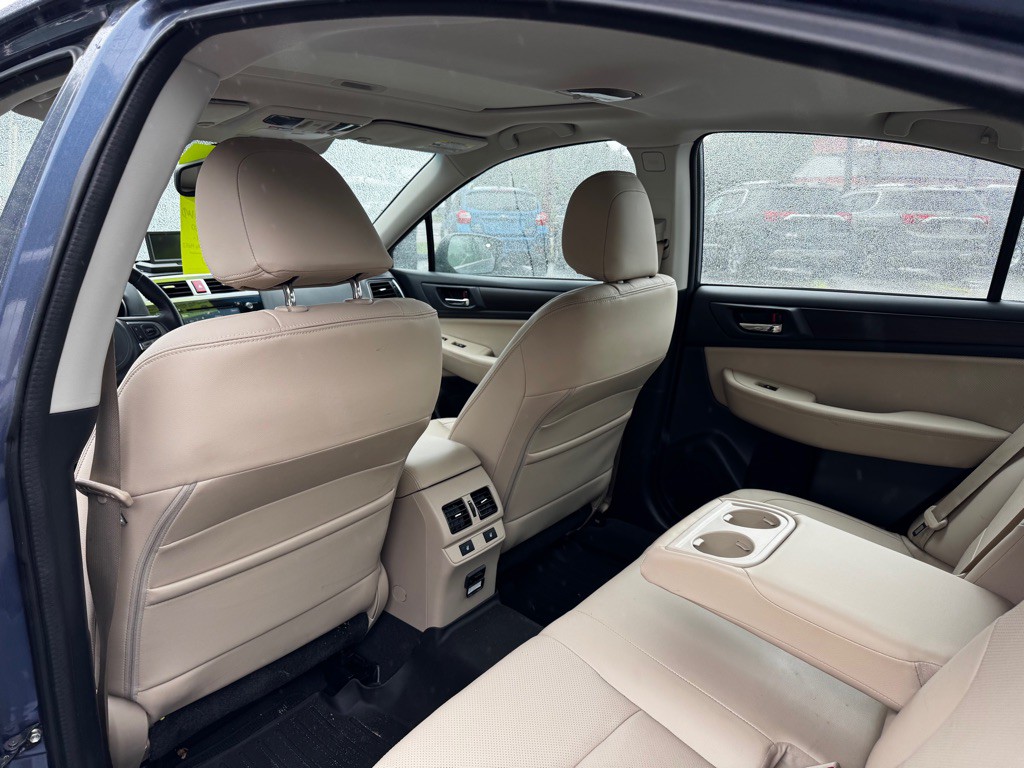 2016 Subaru Legacy Image 15