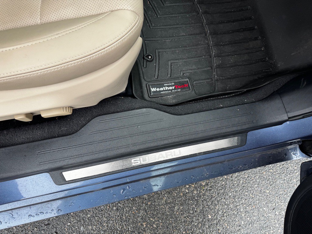2016 Subaru Legacy Image 29