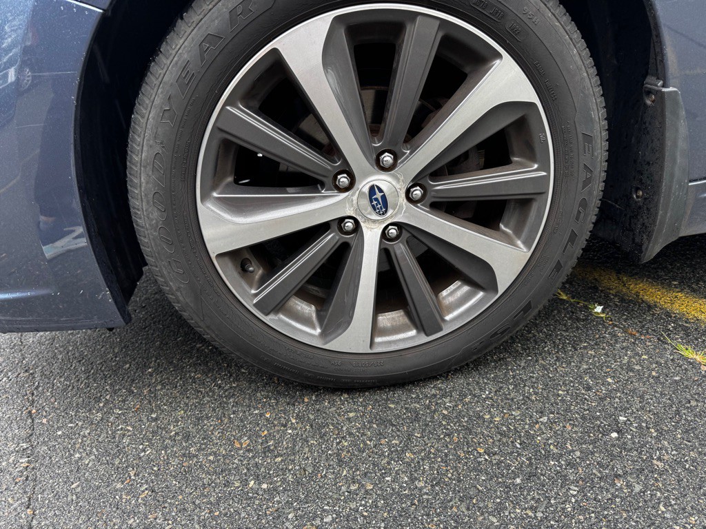 2016 Subaru Legacy Image 33