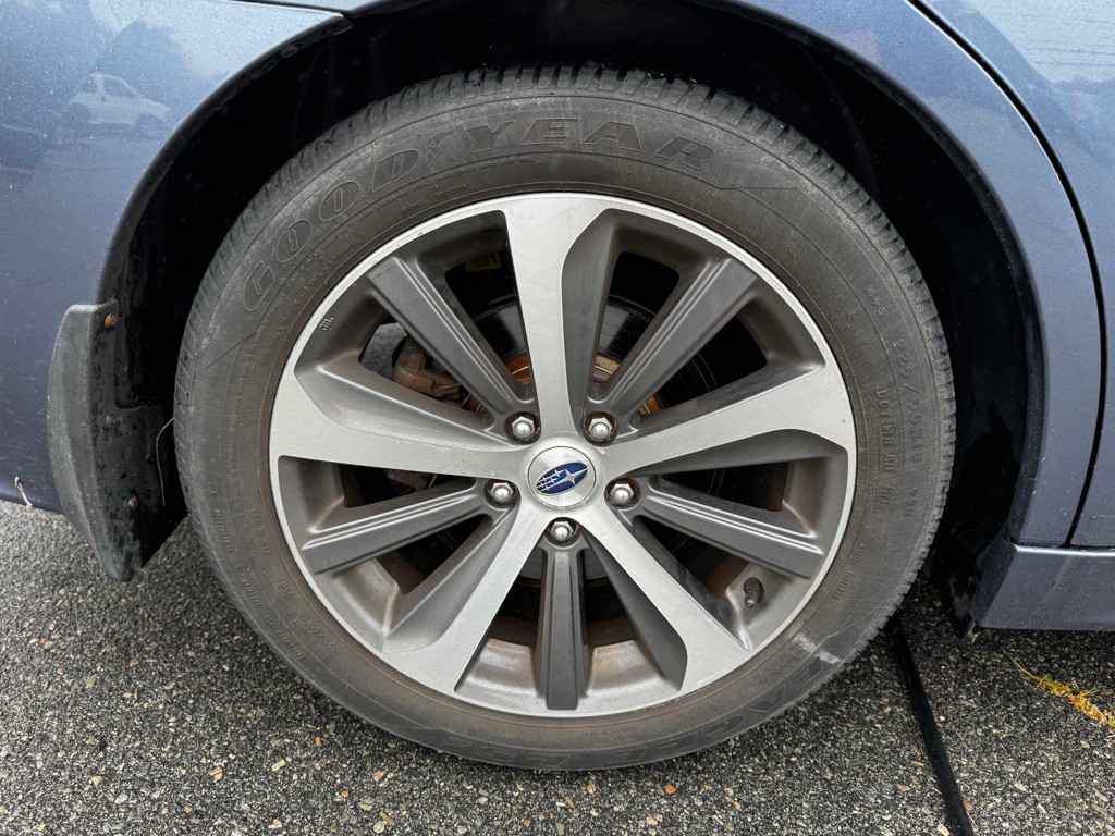 2016 Subaru Legacy Image 34