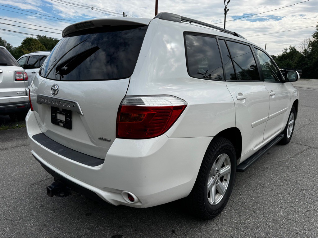 2010 Toyota Highlander Image 8