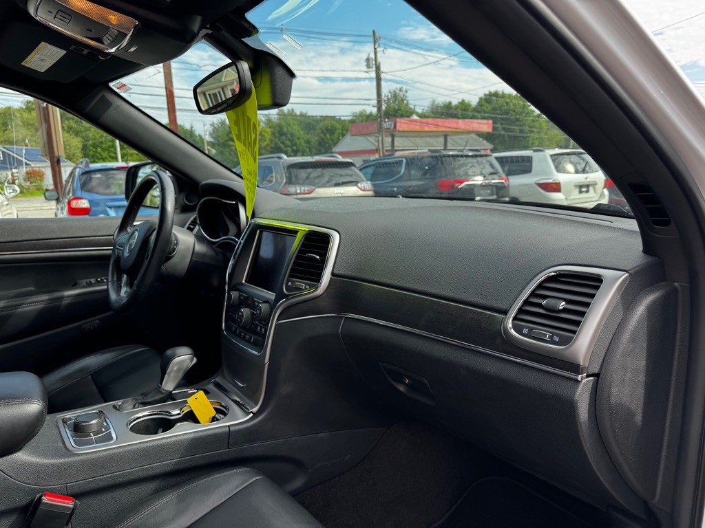 2018 Jeep Grand Cherokee Image 21