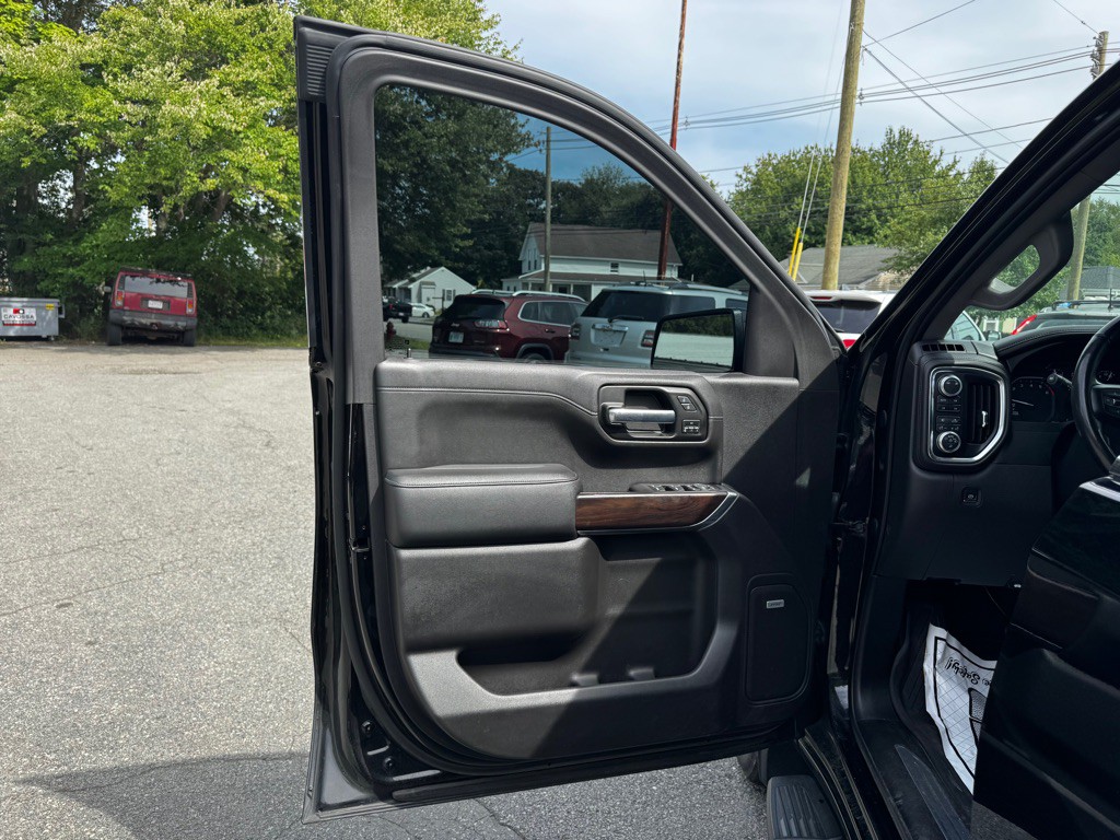 2019 GMC Sierra Image 32