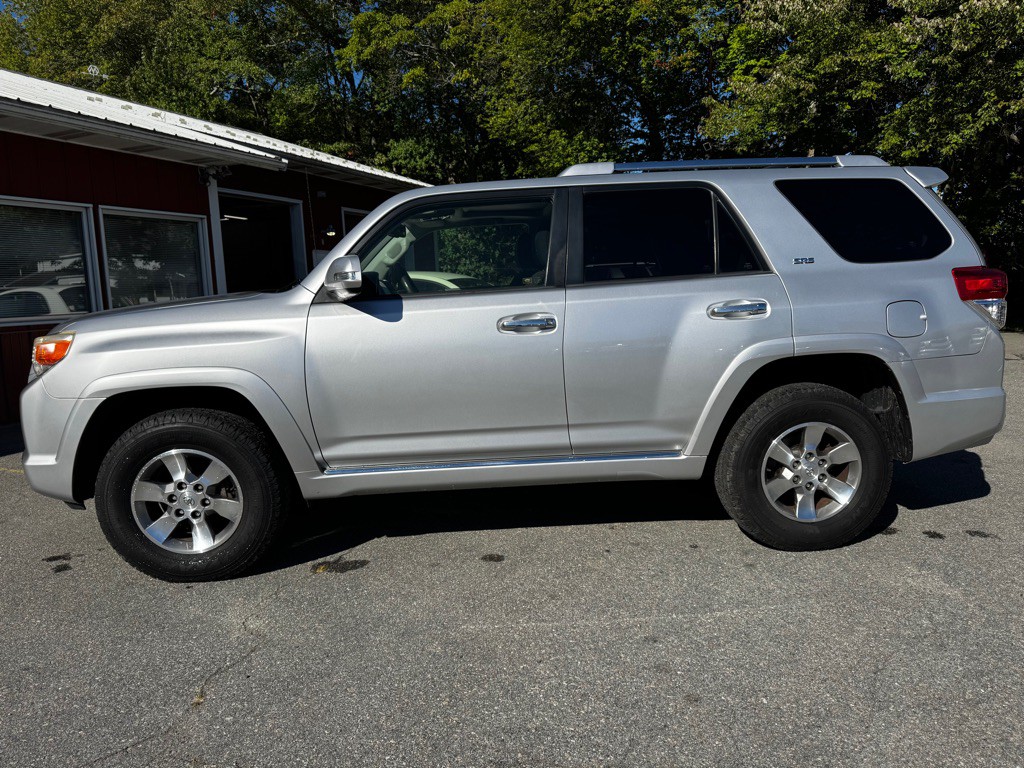 2012 Toyota 4Runner Image 2