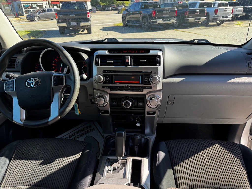 2012 Toyota 4Runner Image 11
