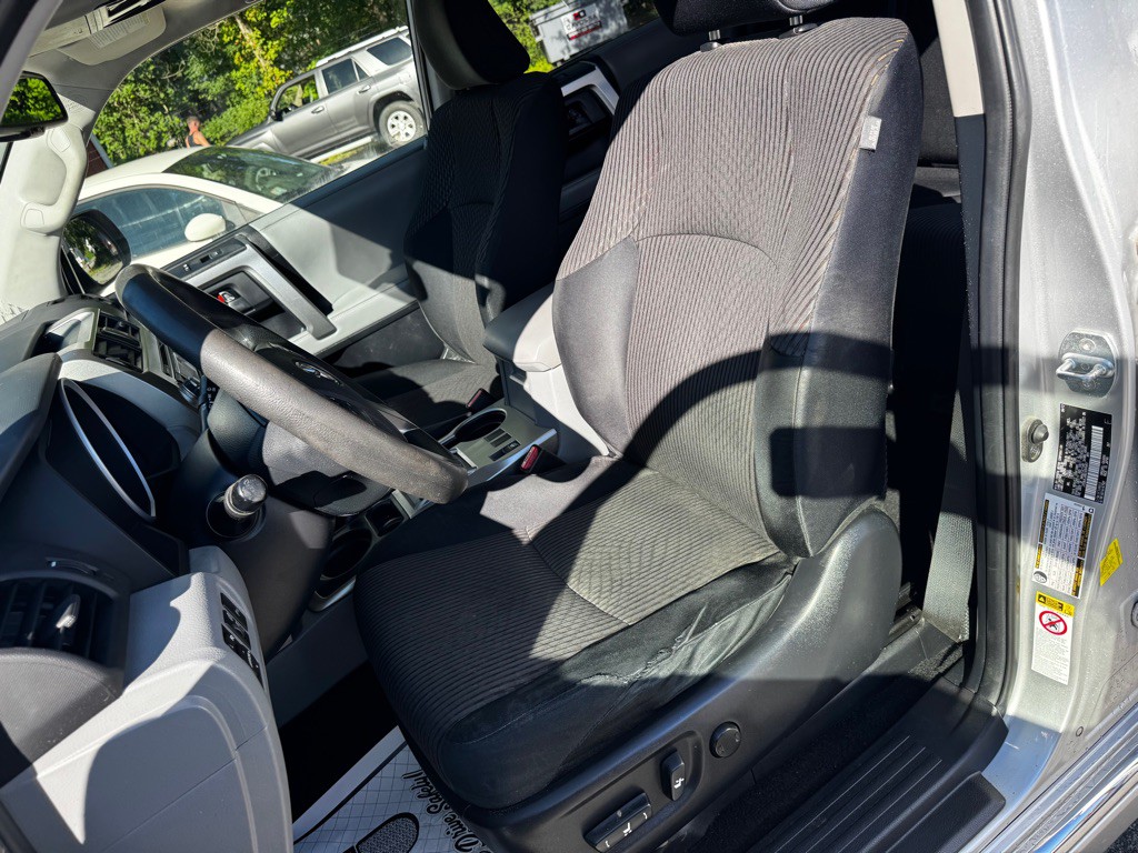 2012 Toyota 4Runner Image 13