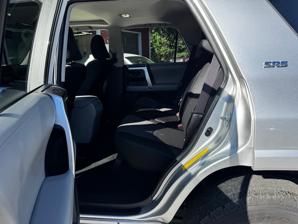 2012 Toyota 4Runner Image 14