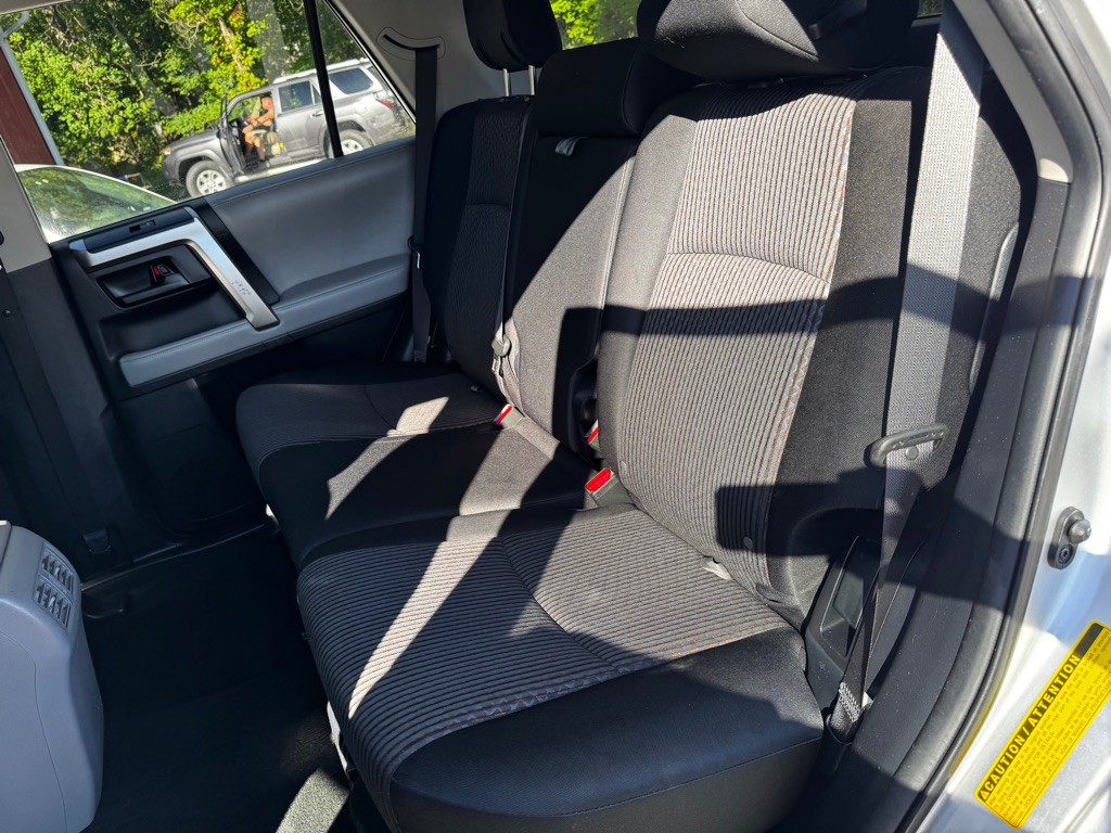 2012 Toyota 4Runner Image 15