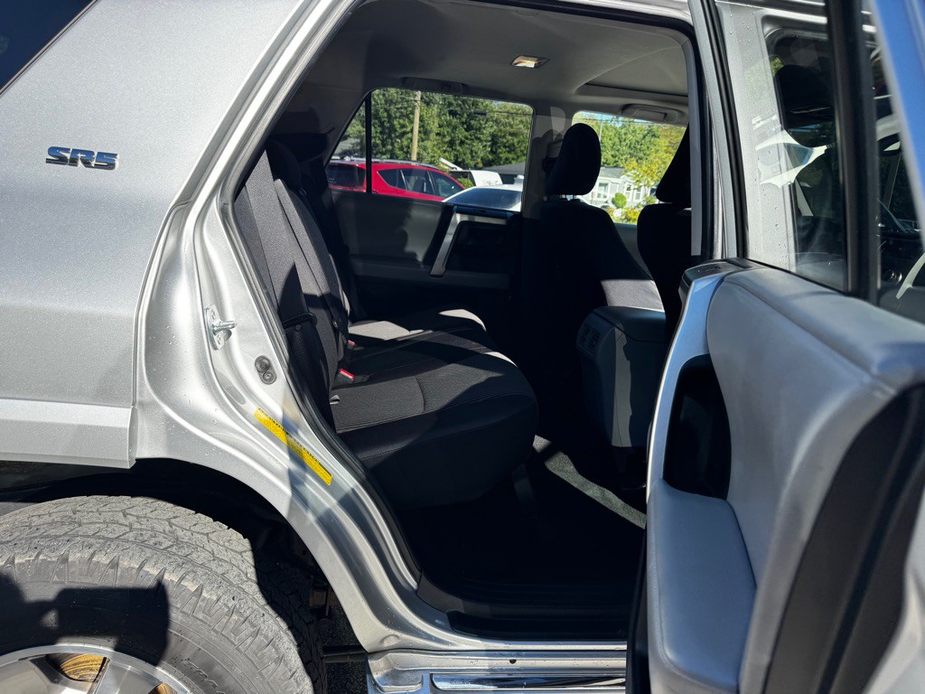 2012 Toyota 4Runner Image 23