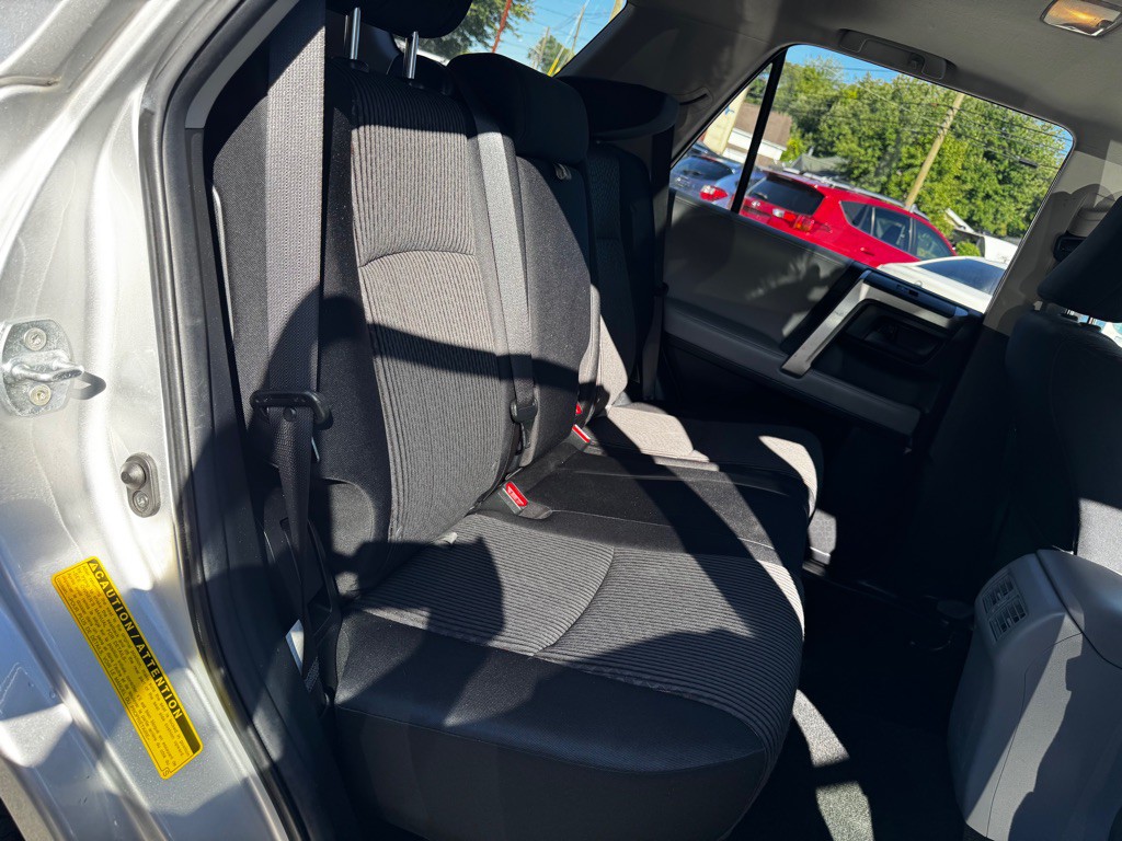 2012 Toyota 4Runner Image 24