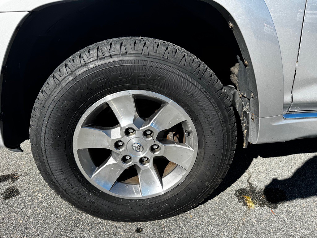 2012 Toyota 4Runner Image 42