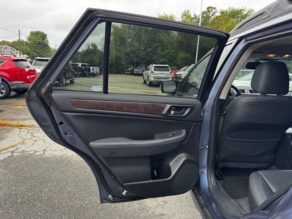 2016 Subaru Outback Image 19