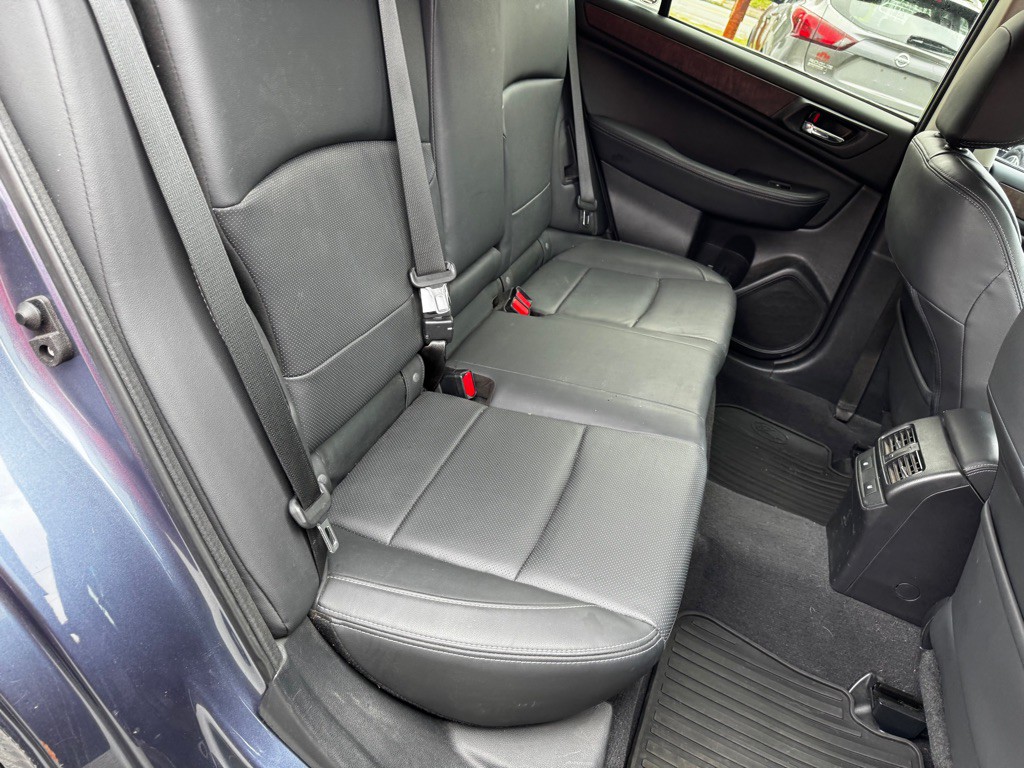 2016 Subaru Outback Image 25