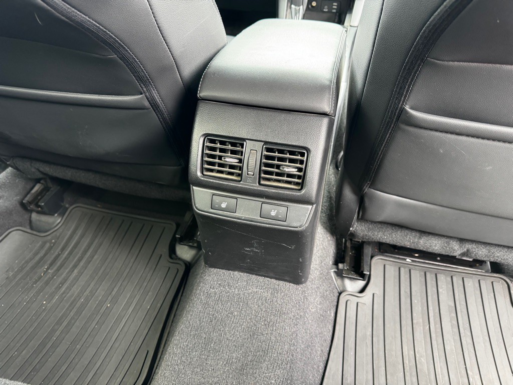 2016 Subaru Outback Image 26