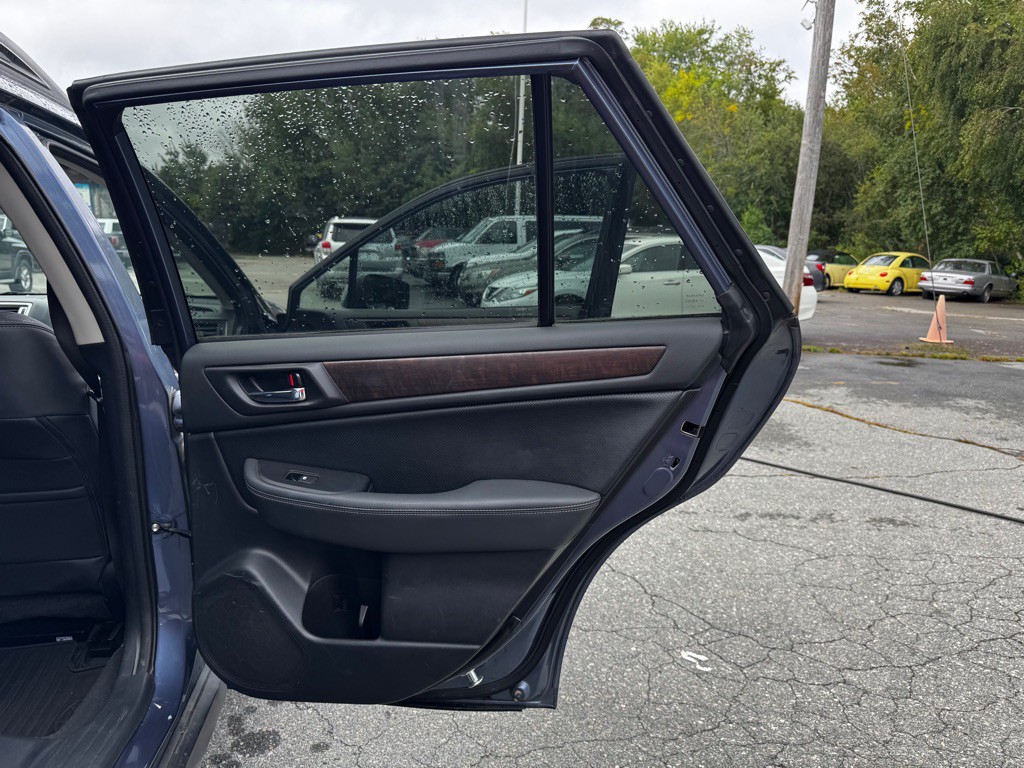 2016 Subaru Outback Image 28