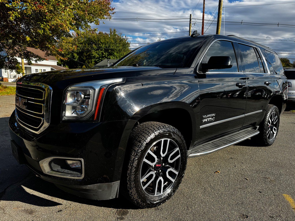 2017 GMC Yukon Image 1