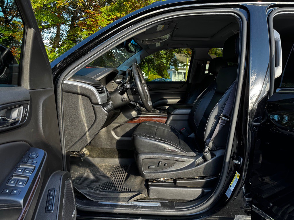 2017 GMC Yukon Image 10