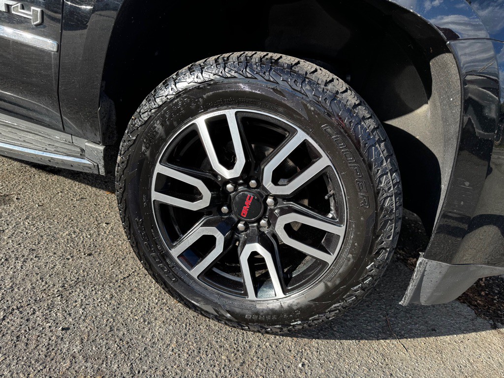 2017 GMC Yukon Image 33