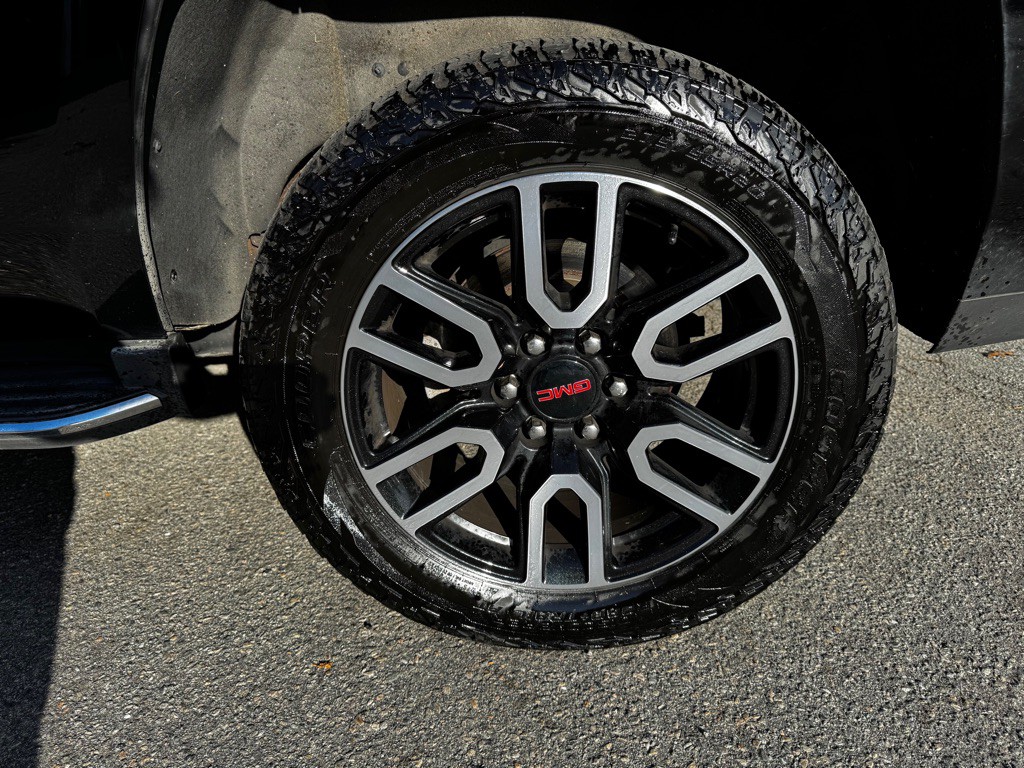 2017 GMC Yukon Image 35