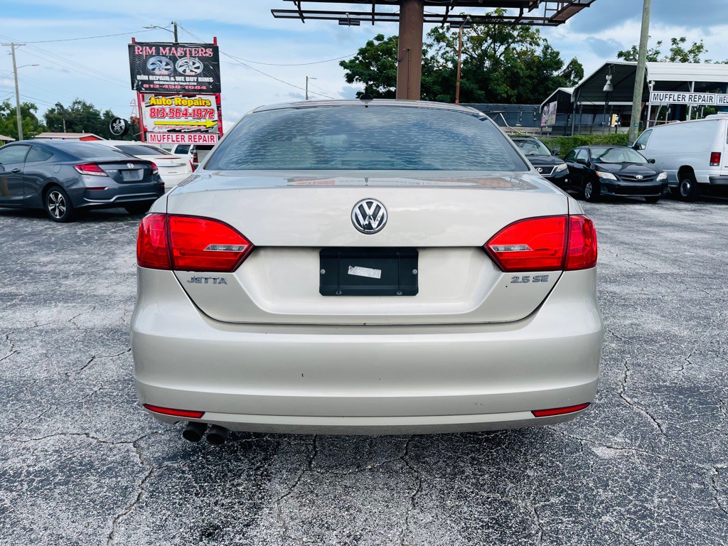 2013 Volkswagen Jetta Image 6