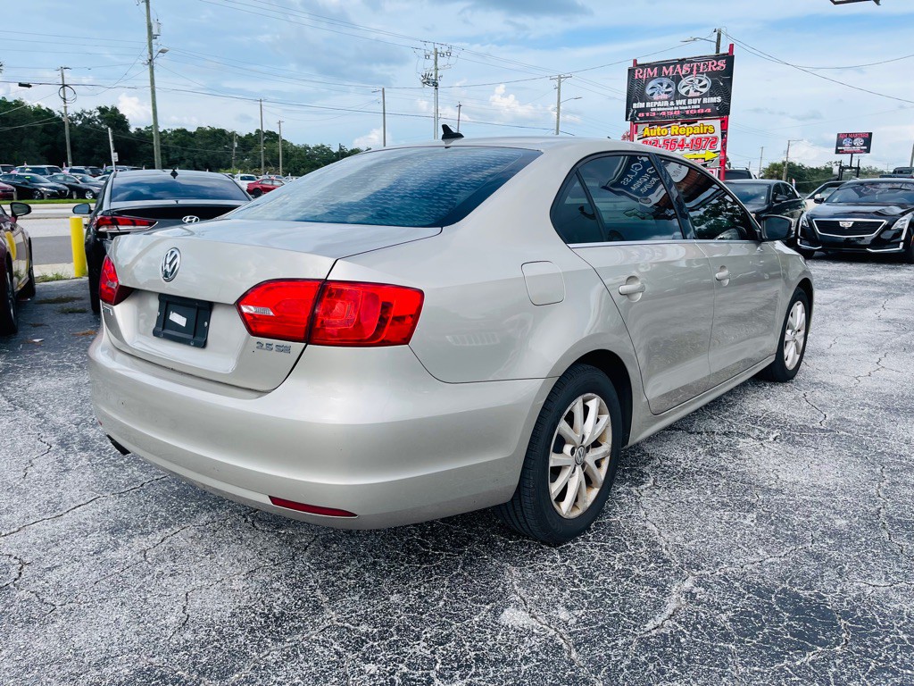 2013 Volkswagen Jetta Image 7