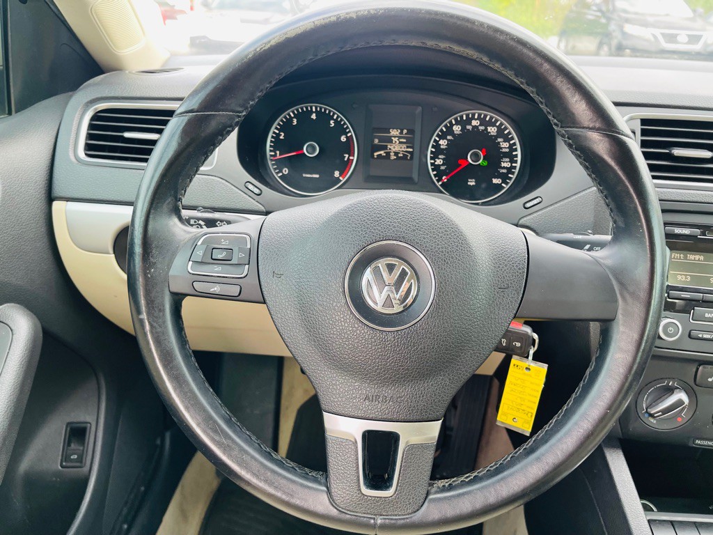 2013 Volkswagen Jetta Image 18