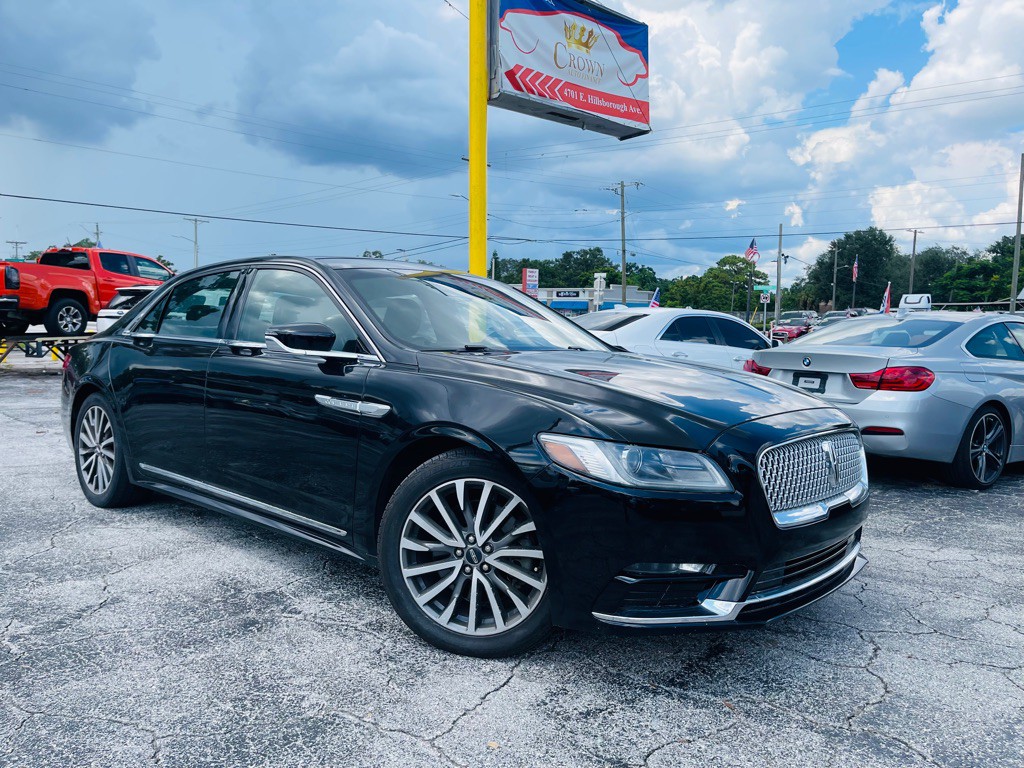2019 Lincoln Continental Image 2