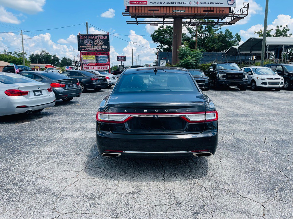 2019 Lincoln Continental Image 10