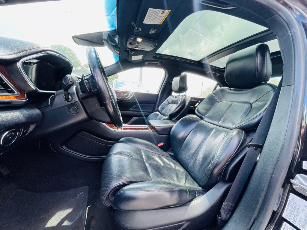 2019 Lincoln Continental Image 14