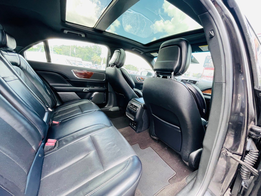 2019 Lincoln Continental Image 31