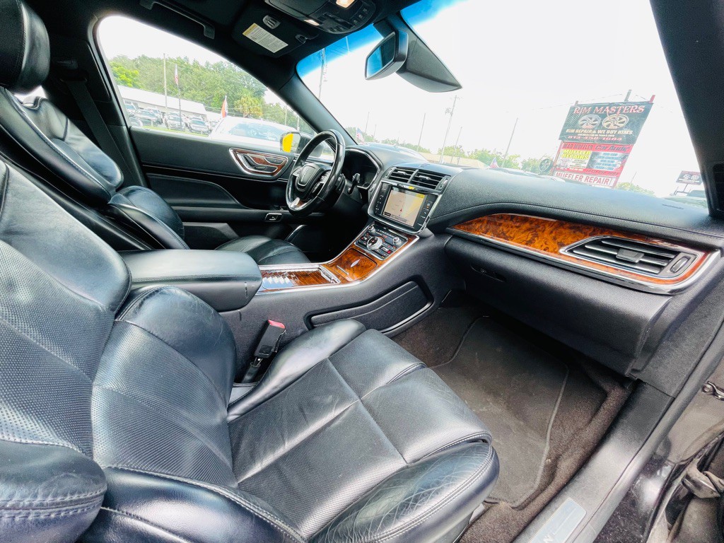2019 Lincoln Continental Image 34