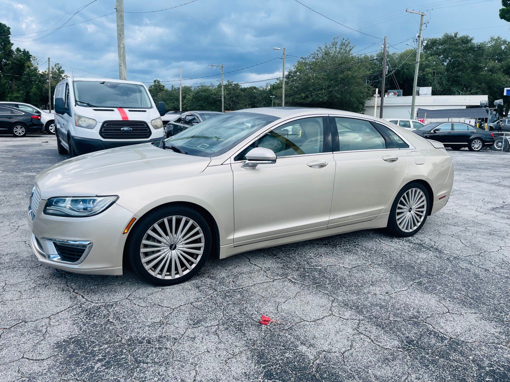 2017 Lincoln MKZ Image 8