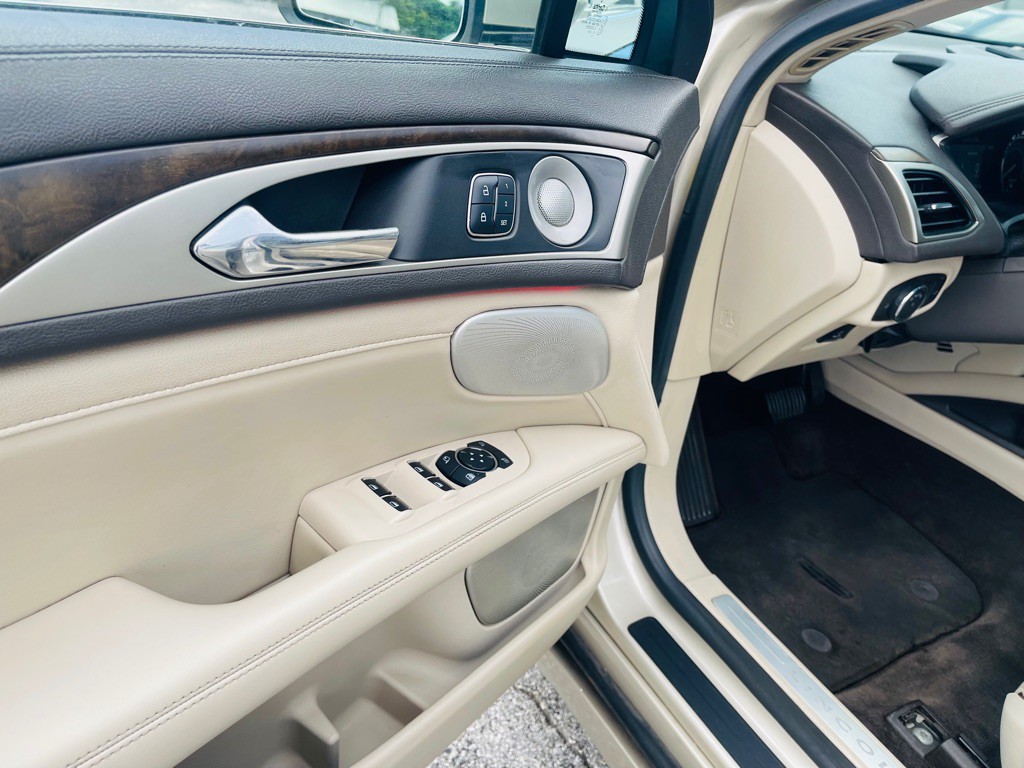 2017 Lincoln MKZ Image 20