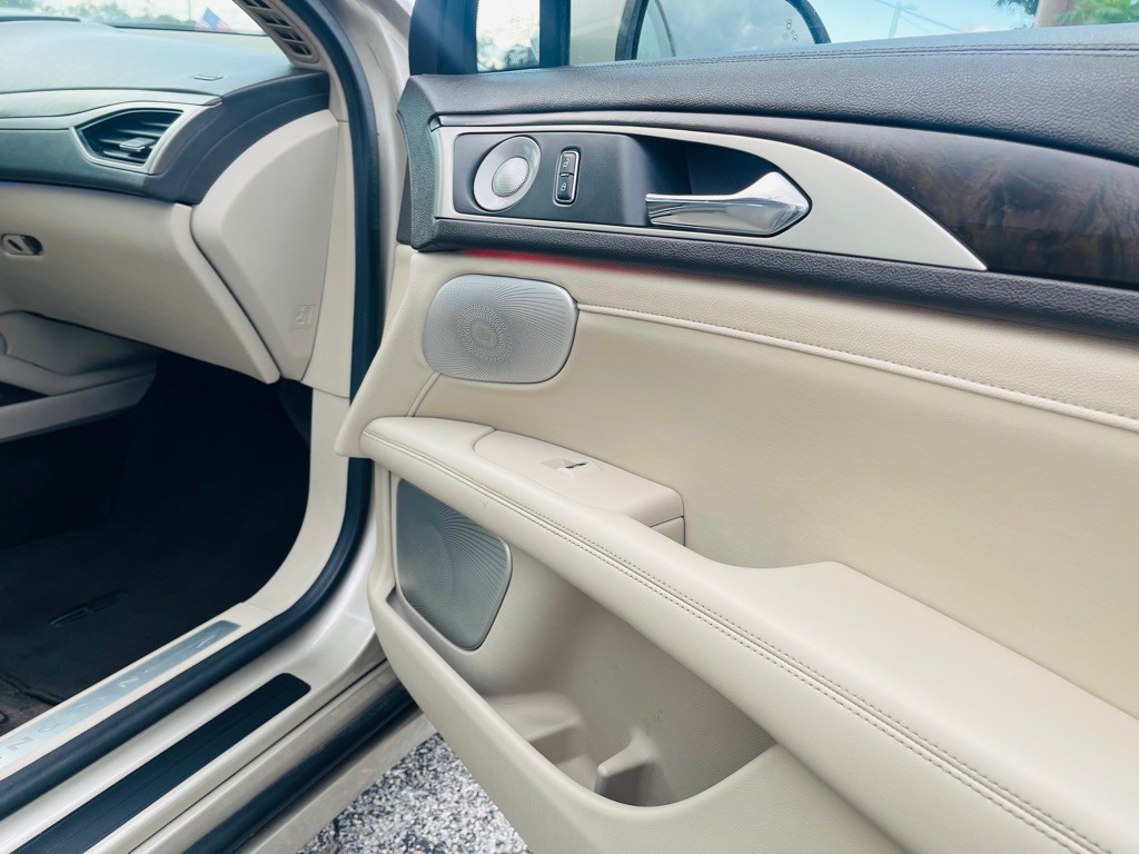 2017 Lincoln MKZ Image 37