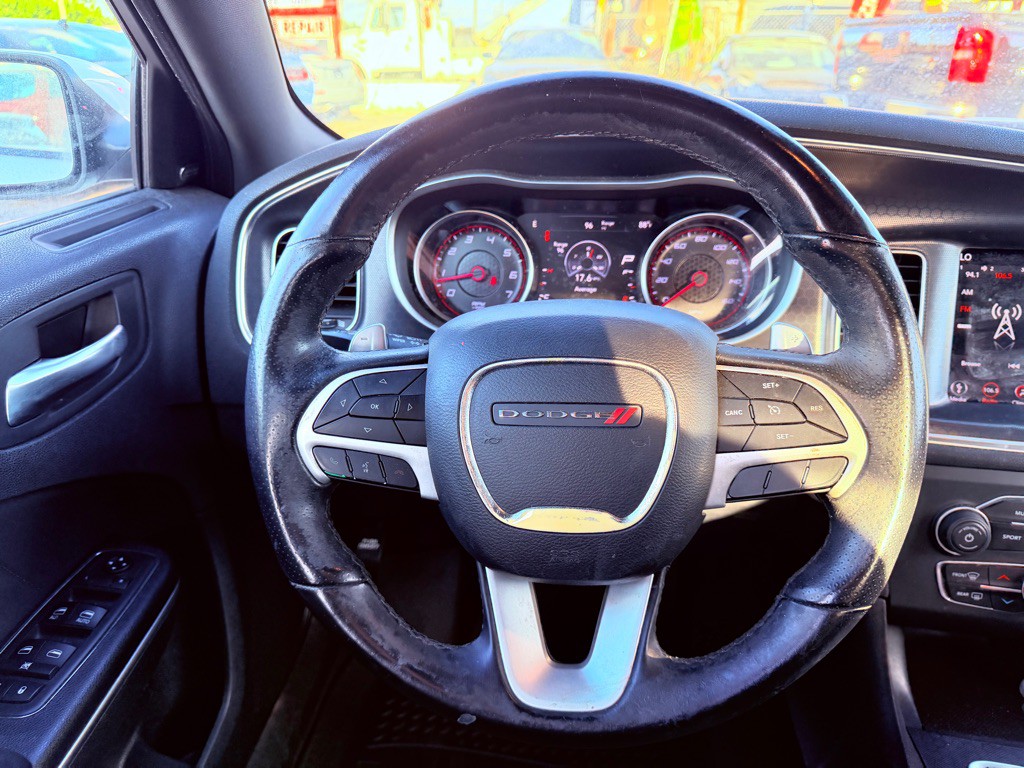 2018 Dodge Charger Image 17