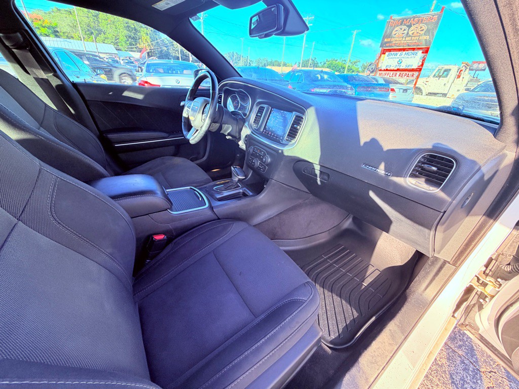 2018 Dodge Charger Image 23