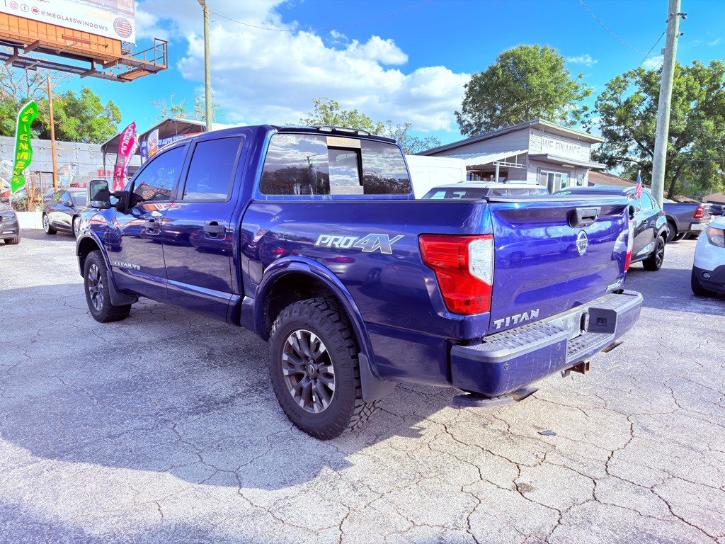 2019 Nissan Titan Image 5