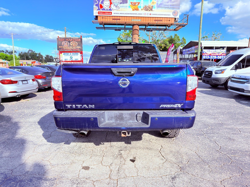 2019 Nissan Titan Image 6
