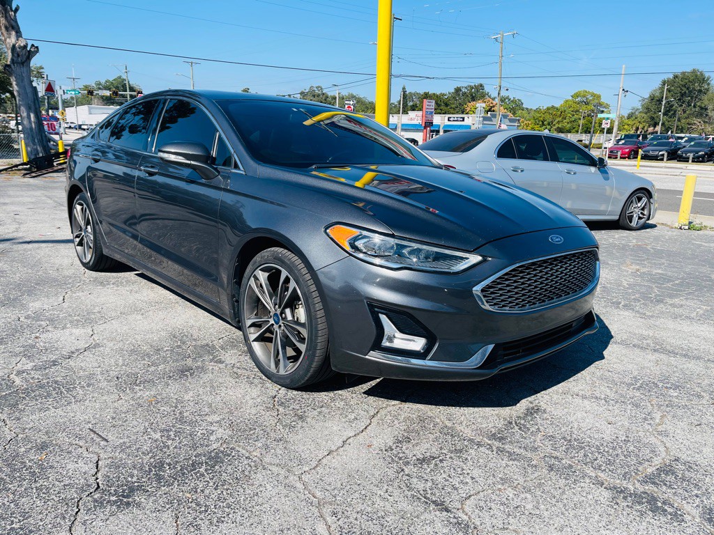 2020 Ford Fusion Image 3