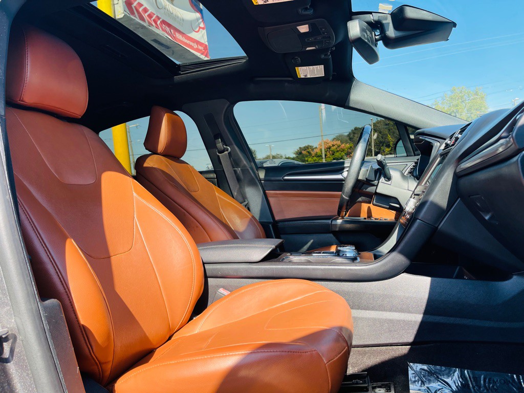 2020 Ford Fusion Image 28