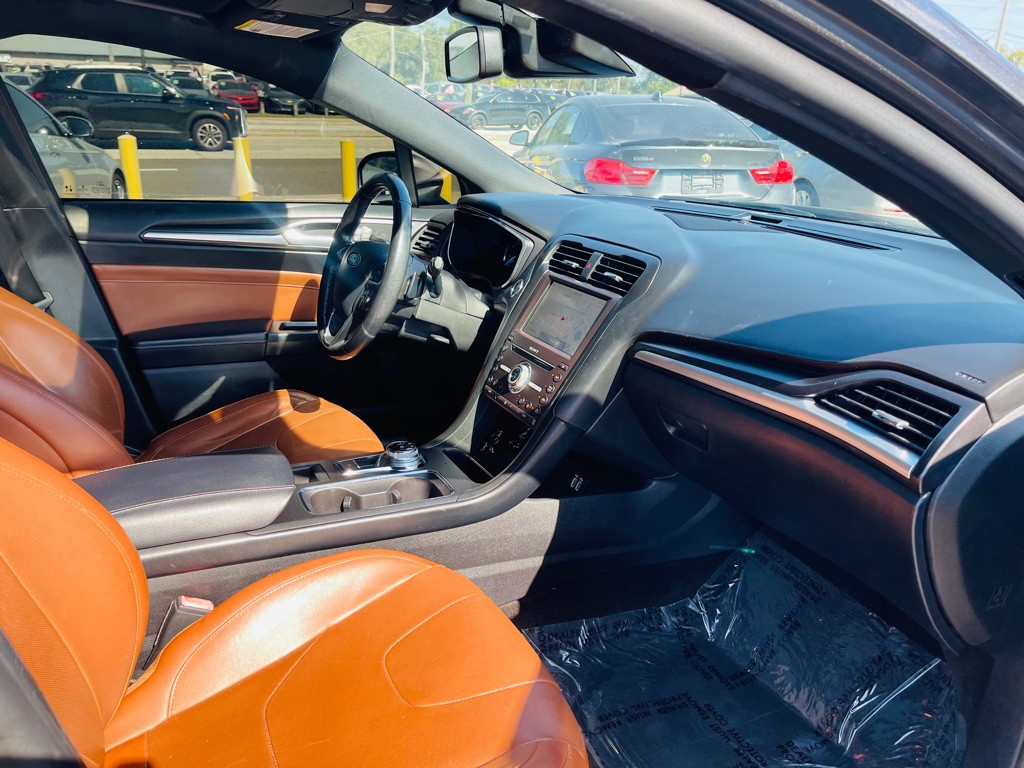 2020 Ford Fusion Image 29