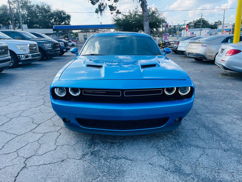 2015 Dodge Challenger Image 3