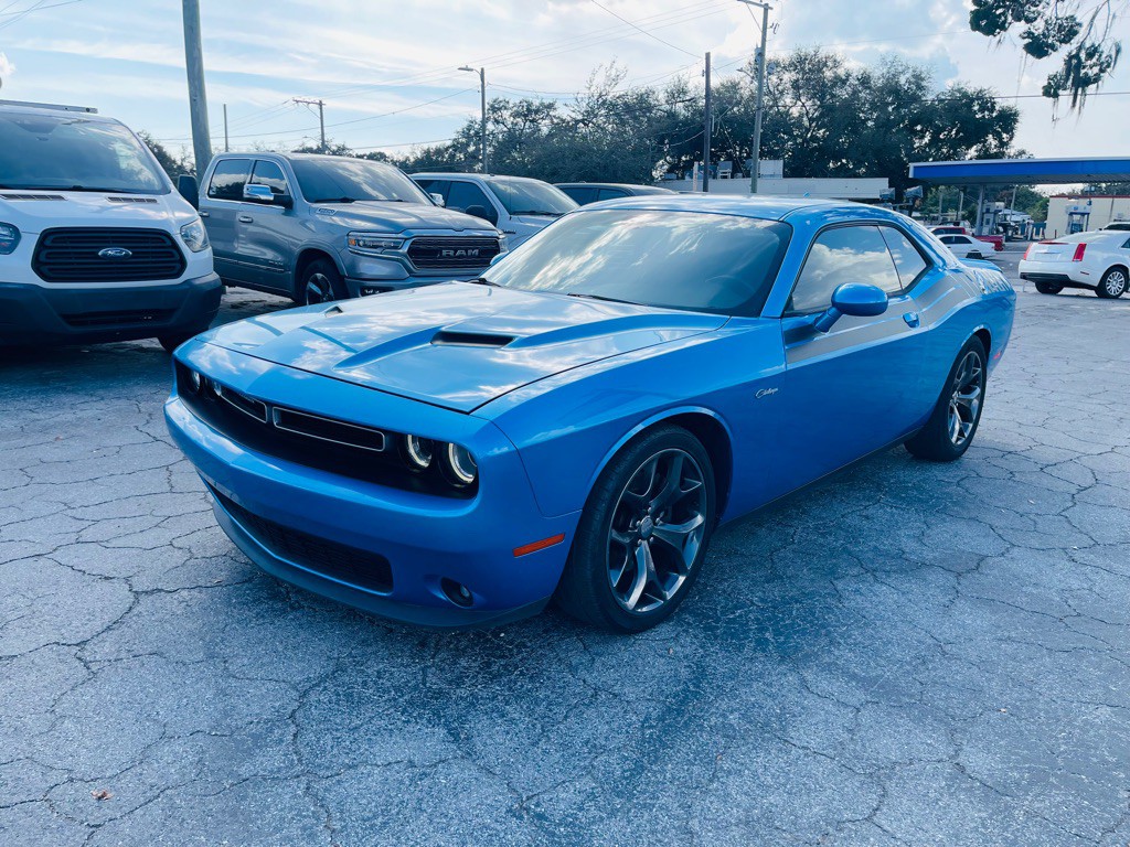 2015 Dodge Challenger Image 4