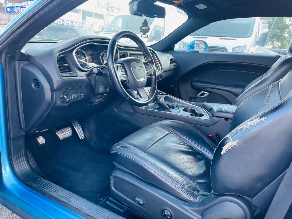 2015 Dodge Challenger Image 15