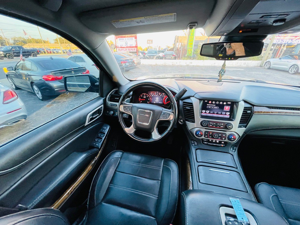 2016 GMC Yukon Image 17