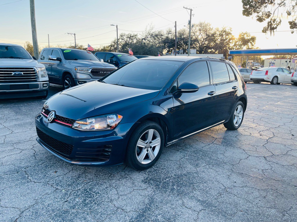 2017 Volkswagen Golf Image 4